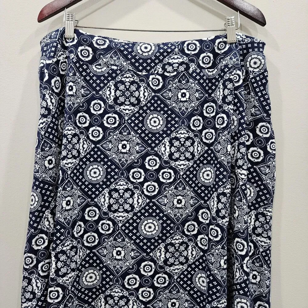 Talbots Womens Jersey Knit Maxi Skirt 2XP Navy Front slit Bandana Print Festival